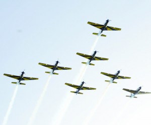 The aircrafts from the Brazilian Air Force’s smoke squadron in action