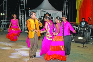 Udit Narayan during one of his performances accompanied by members of the Sabha’s Dharmic Nritya Sangh