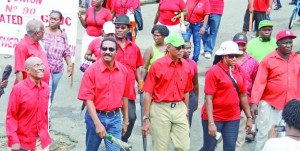 Opposition Leader David Granger, shadow labour minister, Basil Williams and MP Annette Ferguson along with City Mayor Hamilton Green (Carl Croker photo)