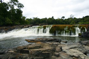 Corona falls on Rewa river (David Johnstone)