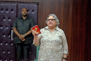 Former Human Services and Social Security Minister Bibi Shaddick taking her oath of office